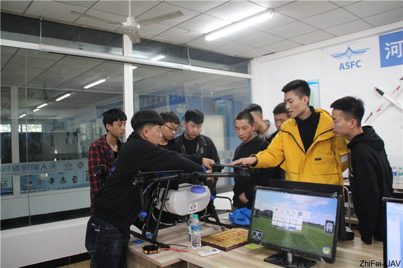 河北智飛極農(nóng)無人機(jī)科技|一鳶科技|行業(yè)定制無人機(jī)