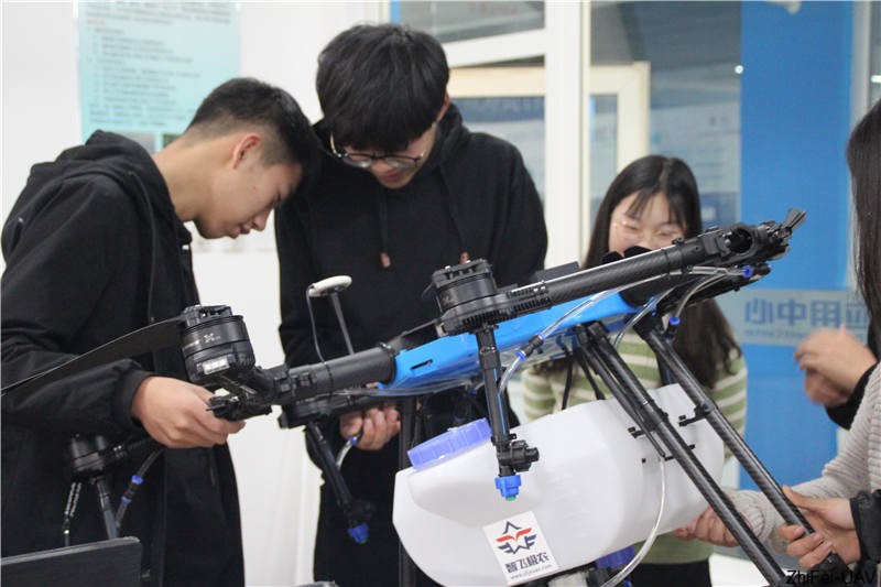 河北智飛極農(nóng)無人機(jī)科技|一鳶科技|行業(yè)定制無人機(jī)